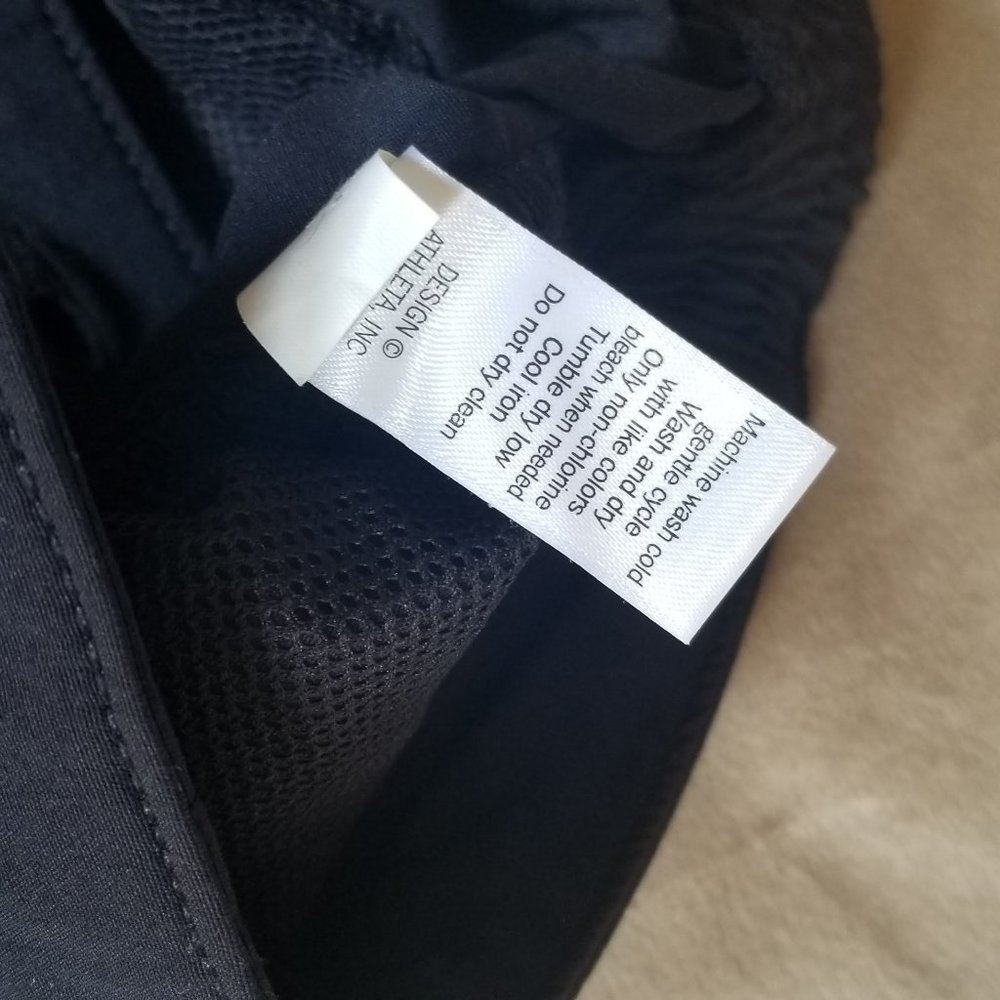 Athleta Womens Shorts sz 6, Black - Picture 11 of 13